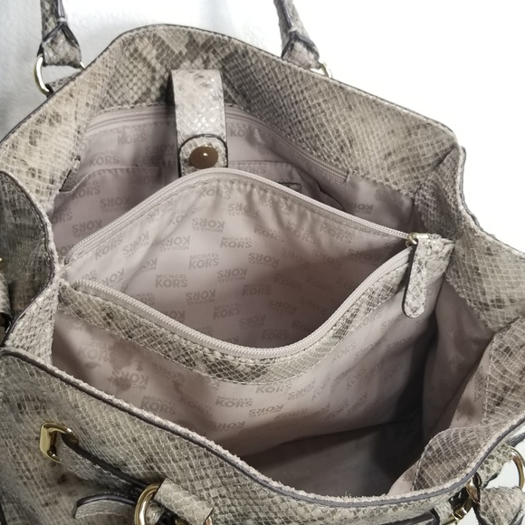 MICHAEL KORS Hamilton Snakeskin Large Emboss Tote - Picture 5 of 8